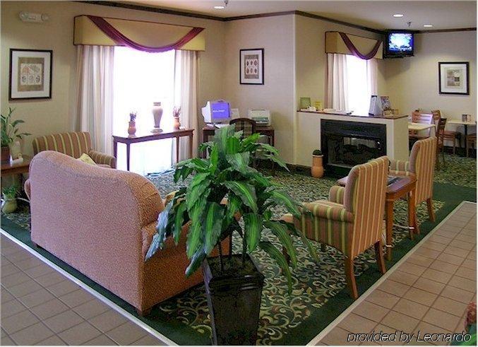 Eagles Nest Inn 스테이츠보로 외부 사진