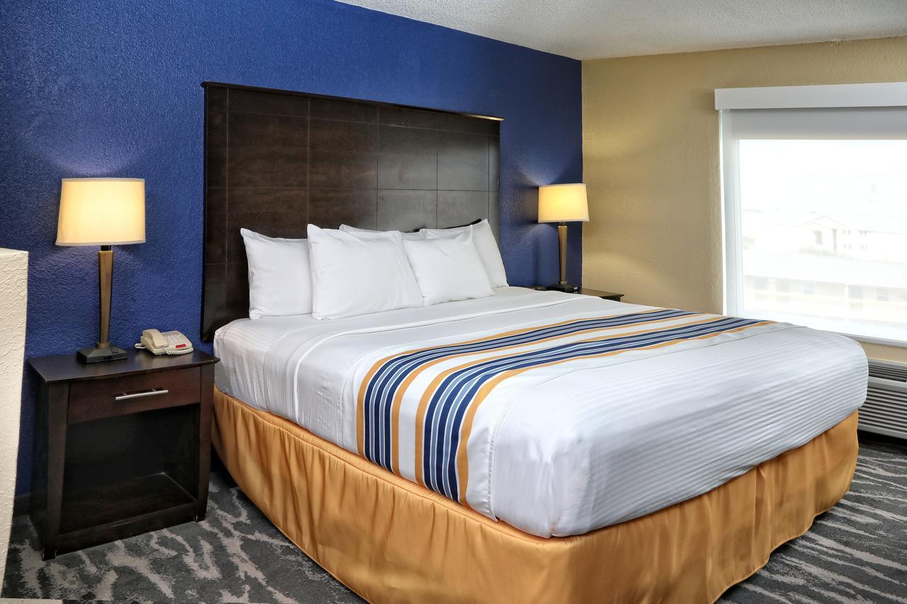 Eagles Nest Inn 스테이츠보로 외부 사진